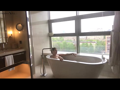 ❤️ En fantastisk babe som lidenskapelig rykker av seg fitta på badet ️❌ Sexvideo på porno no.pornodil.ru ❌